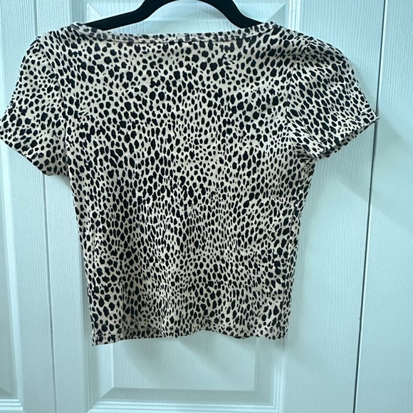 brandy melville cheetah print top - Picture 3 of 4